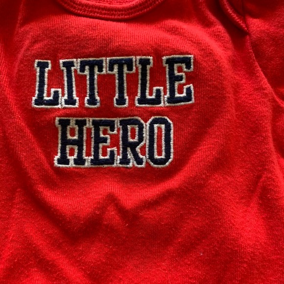 3 Month Bundle OshGosh Jeans & Onsie - Picture 9 of 9